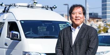 大前 学（環境情報学部教授）