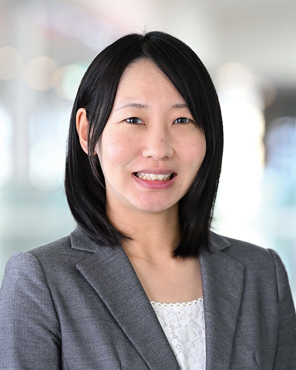 Mariko Isogawa, Associate Professor