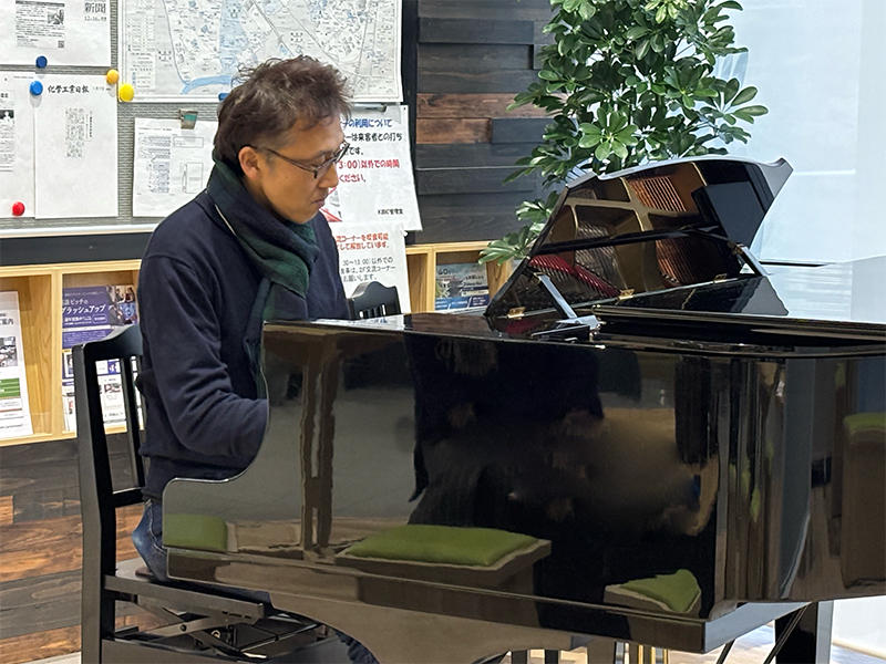 okuda_piano.jpg